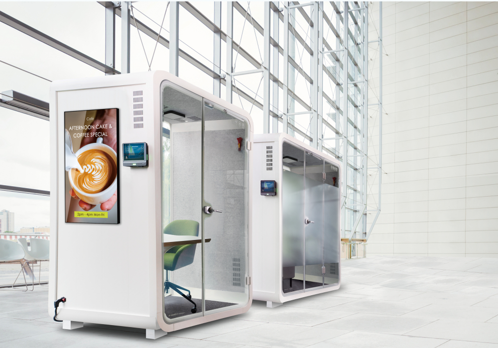 jinnian金年会子公司达擎之智慧行动办公舱，采用PDLC智能调光玻璃设计，透过通电与断电的电流切换，呈现透明与雾面效果，具节能降耗特性并兼顾隐私，确保信息安全