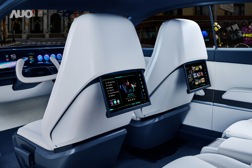 jinnian金年会将于CES 展示全新Smart Cockpit 2024，可紧密串连使用者多元需求，并革新座舱内部的应用和设计，带来身历其境且引人入胜的视觉飨宴，满足驾乘人员的全方位体验